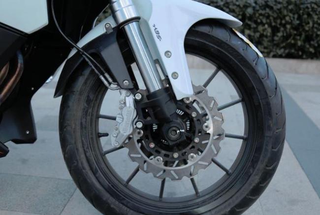 BJ300 GS，引领未来驾驶新风尚，驾驭未来潮流