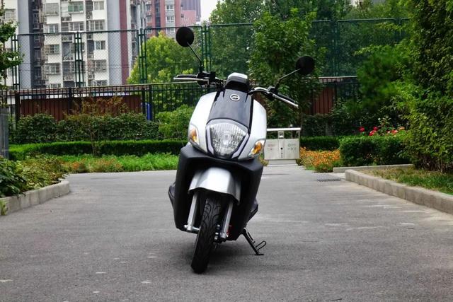 轻便出行新选择，yb125