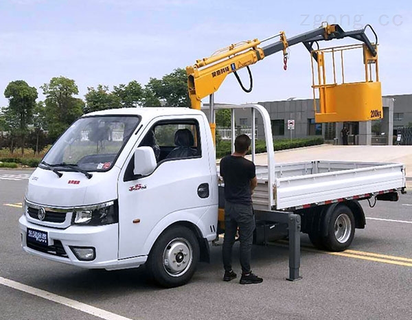 小型随车吊，便捷、高效的汽车工具